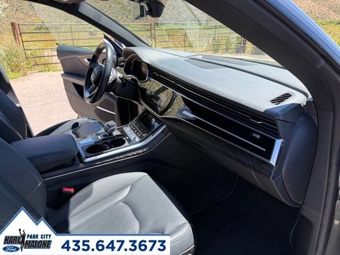 Used 2021 Audi Q8 Prestige w/ Prestige Package AWD/4WD image 39