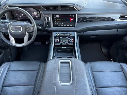 Used 2024 GMC Yukon XL Denali AWD/4WD image 14