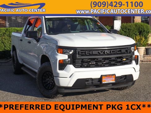 Used 2023 Chevrolet Silverado 1500 Custom image 1