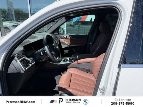 New 2026 BMW X5 xDrive50e w/ Premium Package AWD/4WD image 16