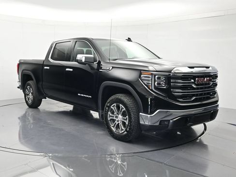 Certified 2025 GMC Sierra 1500 SLT AWD/4WD image 3