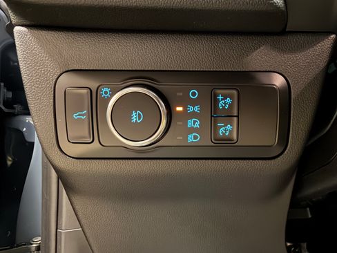 Certified 2025 Ford Escape ST-Line Elite w/ Premium Technology Package AWD/4WD image 15