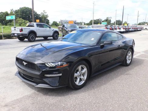 Used 2019 Ford Mustang Coupe RWD image 3