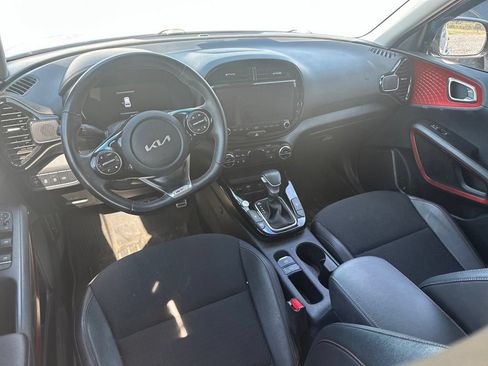 Used 2024 Kia Soul GT-Line w/ Option Group 020 FWD image 7