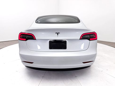 Used 2023 Tesla Model 3 Standard Range RWD image 17