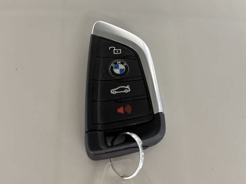 Used 2025 BMW 230i Coupe w/ Premium Package RWD image 27