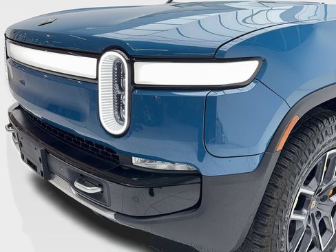 Used 2022 Rivian R1T Adventure AWD/4WD image 6