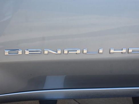 Used 2025 GMC Sierra 2500 Denali w/ Denali Reserve Package image 11