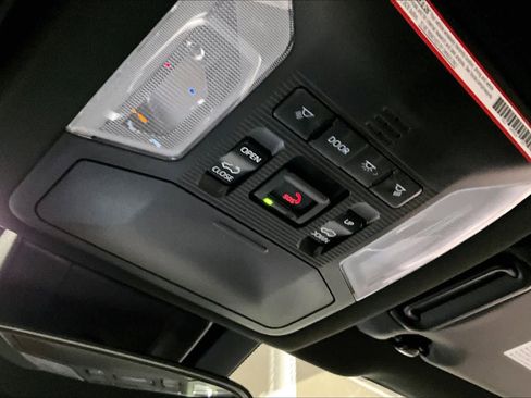 New 2025 Toyota RAV4 SE image 18