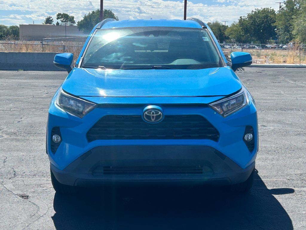 Used 2021 Toyota RAV4 XLE AWD/4WD image 9