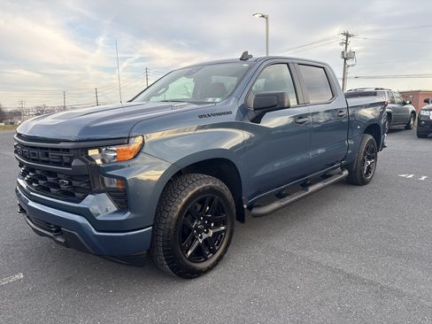 Used 2024 Chevrolet Silverado 1500 Custom w/ Turbomax Blackout Package image 3