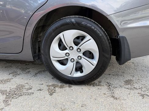 Used 2015 Honda Civic LX image 32