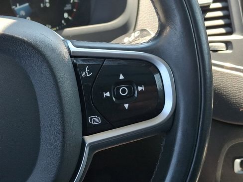 Used 2020 Volvo XC90 T5 Momentum AWD/4WD image 25