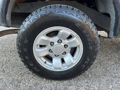 Used 2000 Toyota Tacoma PreRunner image 32