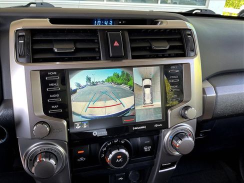 Used 2022 Toyota 4Runner SR5 Premium w/ Moonroof Package AWD/4WD image 14