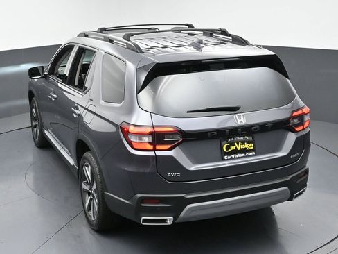 Used 2024 Honda Pilot Elite image 48