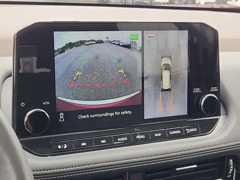 Used 2023 Nissan Rogue SL w/ SL Premium Package image 15