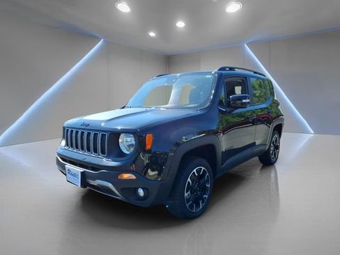 Used 2023 Jeep Renegade Latitude AWD/4WD image 7
