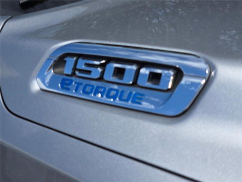 Used 2022 RAM 1500 Big Horn AWD/4WD image 4