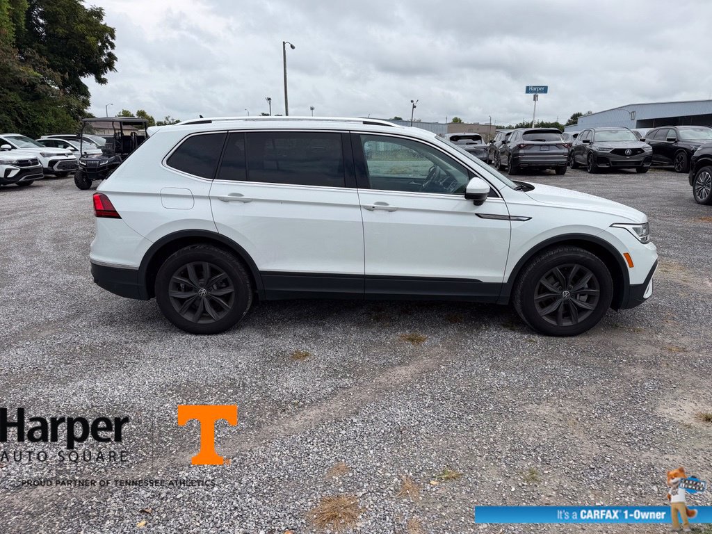 Used 2024 Volkswagen Tiguan SE w/ Panoramic Sunroof Package AWD/4WD image 6