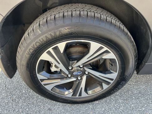 Used 2025 Subaru Crosstrek 2.0i Premium image 25