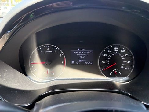 Used 2023 Kia Seltos S FWD image 3
