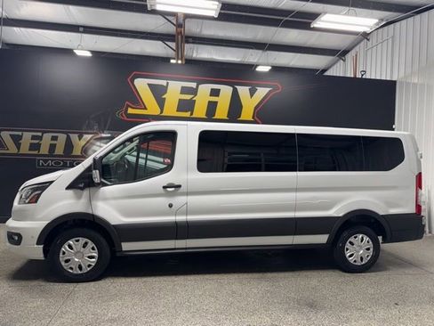 Used 2023 Ford Transit 350 XLT RWD image 3