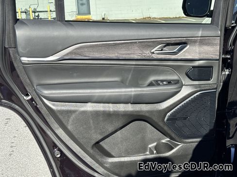 Used 2023 Jeep Grand Cherokee L Overland w/ Rear Seat Video Group I image 30