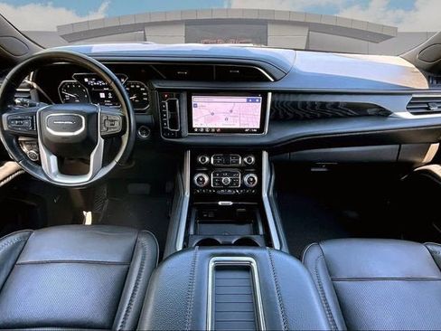 Certified 2021 GMC Yukon Denali w/ Denali Ultimate Package AWD/4WD image 15