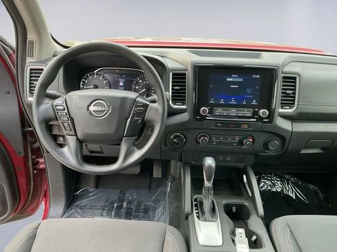Used 2023 Nissan Frontier SV AWD/4WD image 10