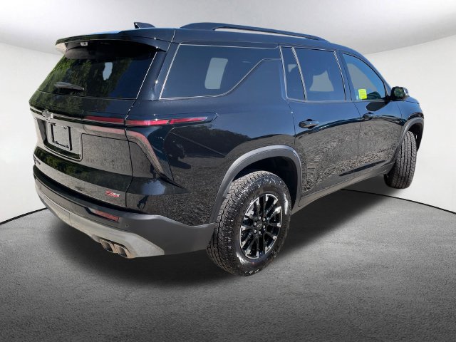 Used 2026 Chevrolet Traverse Z71 w/ LPO, Floor Liner Package AWD/4WD image 17