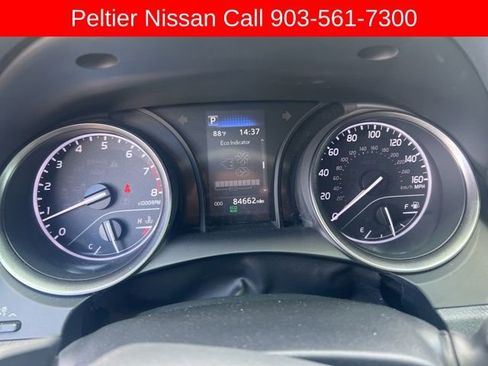 Used 2023 Toyota Camry SE FWD image 12