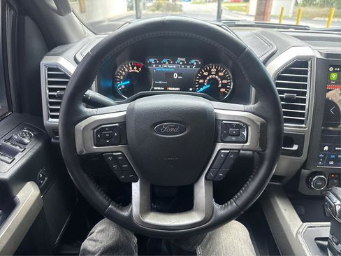 Used 2016 Ford F150 Lariat image 31