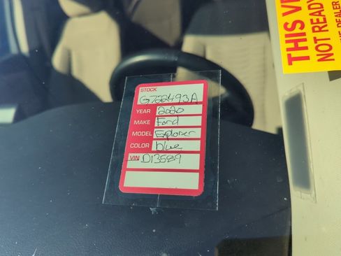 Used 2020 Ford Explorer XLT image 5
