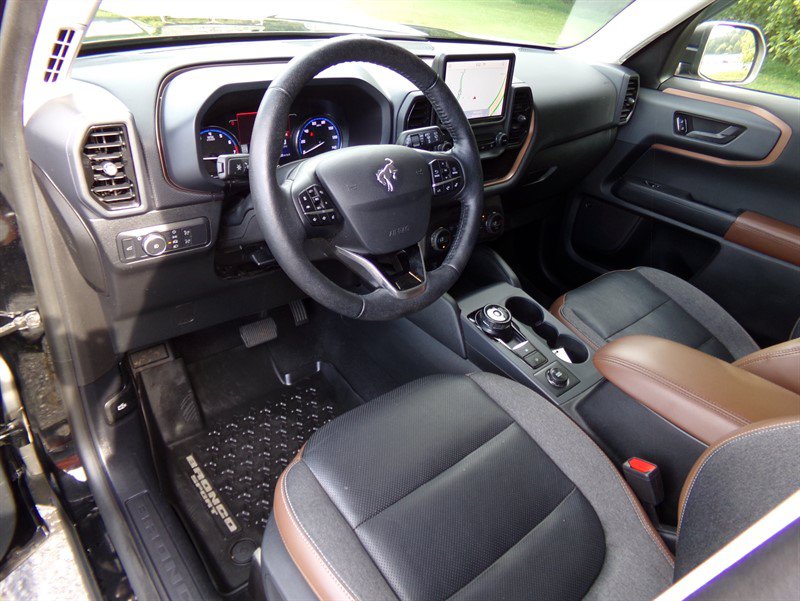 Used 2021 Ford Bronco Sport Outer Banks w/ Outer Banks Package (96D) AWD/4WD image 21