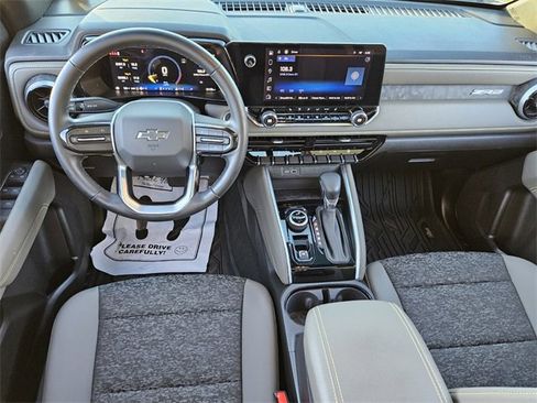 Used 2024 Chevrolet Colorado ZR2 w/ Technology Package image 13