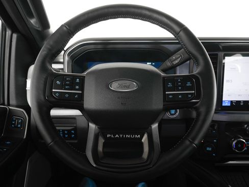 Used 2026 Ford F450 Platinum w/ FX4 Off-Road Package AWD/4WD image 17