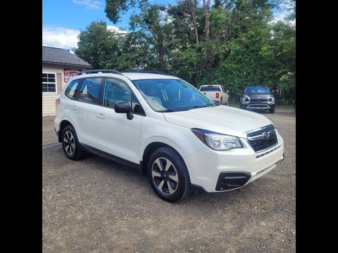 Used 2018 Subaru Forester 2.5i w/ Alloy Wheel Package AWD/4WD image 2