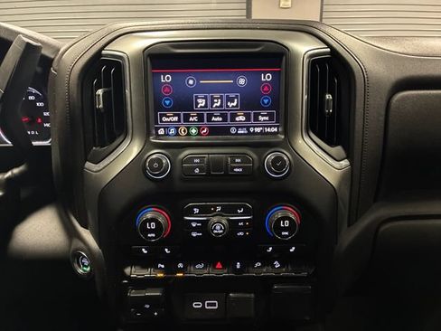 Used 2020 Chevrolet Silverado 1500 LT Trail Boss AWD/4WD image 19