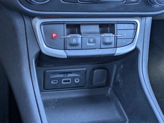 Certified 2022 GMC Terrain SLT w/ LPO, Floor Liner Package AWD/4WD image 25