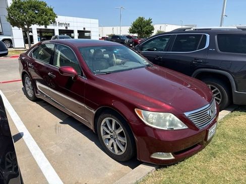 Used 2008 Lexus LS 460 RWD image 2