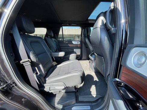 Used 2022 Lincoln Navigator Reserve image 29