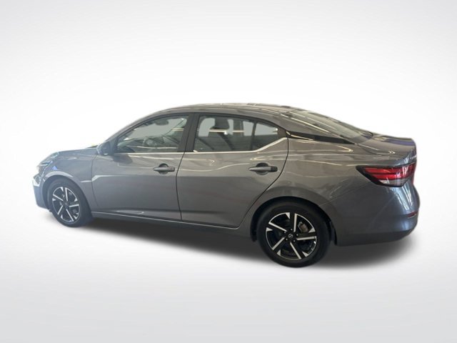 Used 2025 Nissan Sentra SV FWD image 32