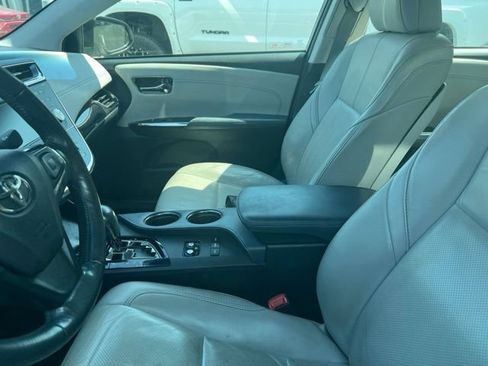 Used 2014 Toyota Avalon Limited FWD image 6