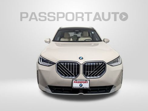 Used 2025 BMW X3 xDrive30i w/ Convenience Package image 9