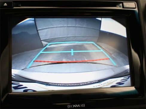 Used 2017 Toyota Camry XLE w/ Moonroof Package image 32