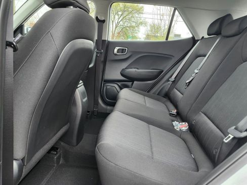 New 2026 Hyundai Venue SE FWD image 16