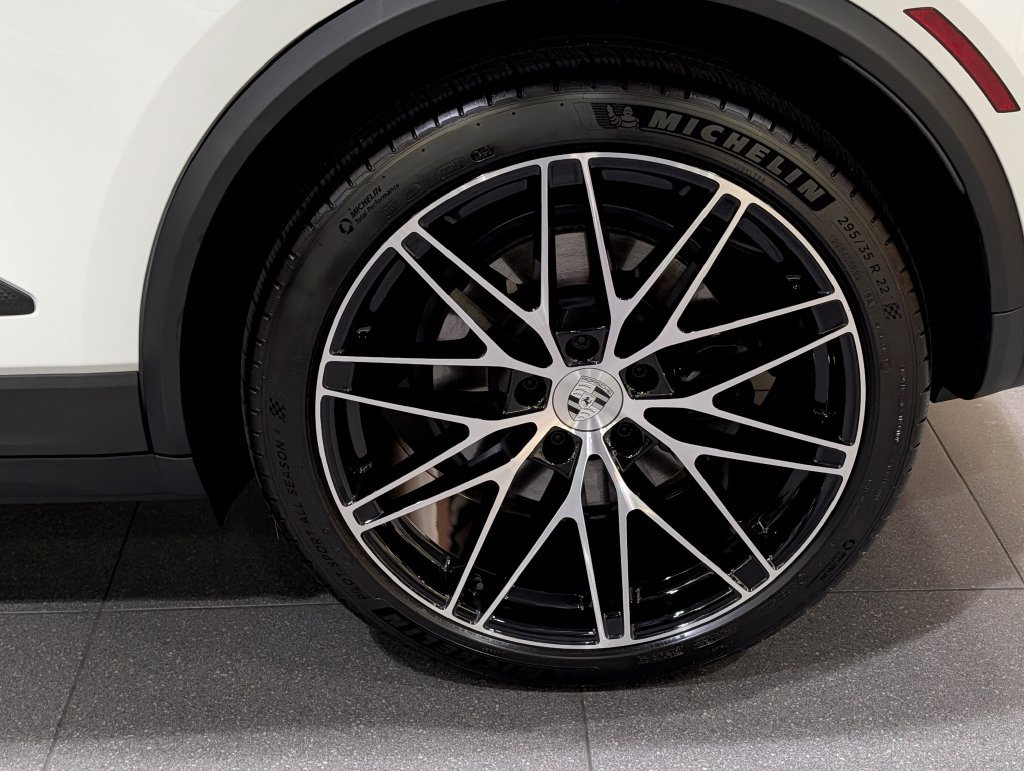 New 2026 Porsche Macan Electric RWD image 11