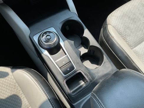 Used 2023 Ford Escape SE FWD image 28