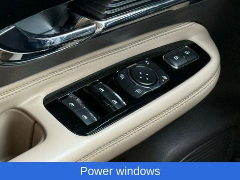 Used 2022 Lincoln Corsair AWD w/ Premium Package image 39